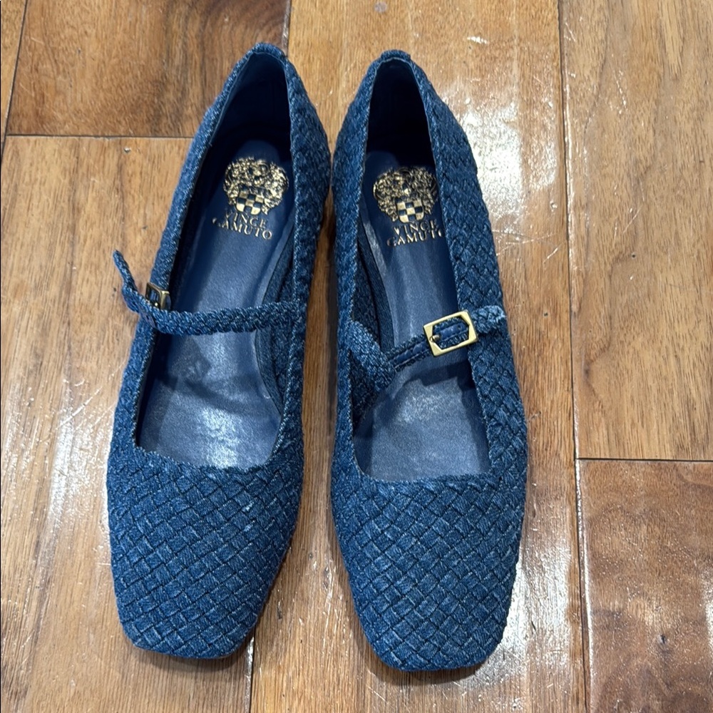 Vince Camuto  Blue Woven Women's Mary Jane flats